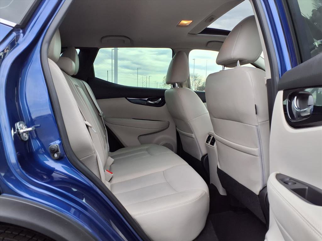 Used 2019 Nissan Rogue Sport SL w/ Premium Package image 27