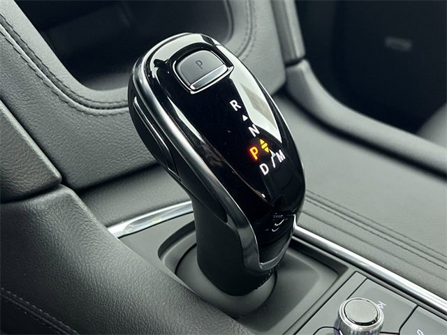 Certified 2025 Cadillac XT6 Luxury image 16