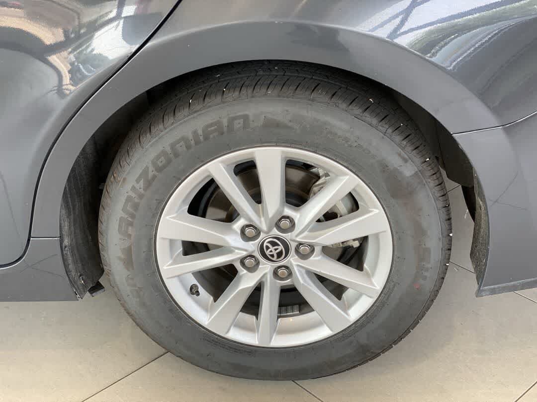 Used 2025 Toyota Camry LE FWD image 13