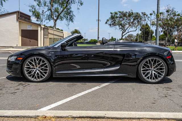 Used 2014 Audi R8 V10 w/ Full Leather Package AWD/4WD image 3