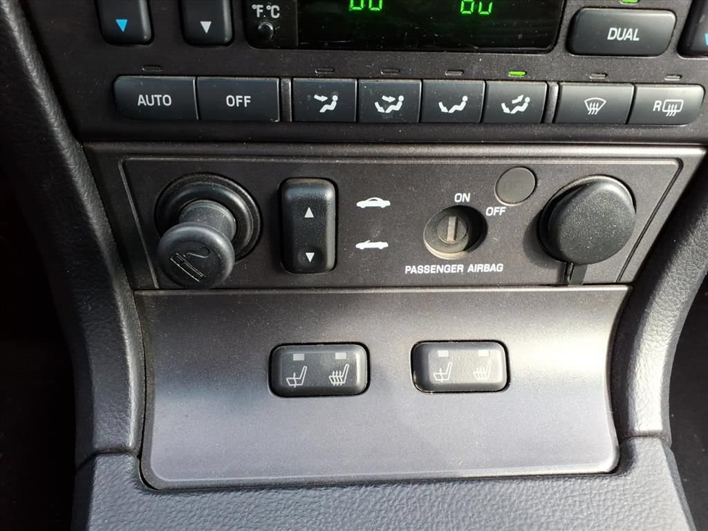 Used 2003 Ford Thunderbird RWD image 30