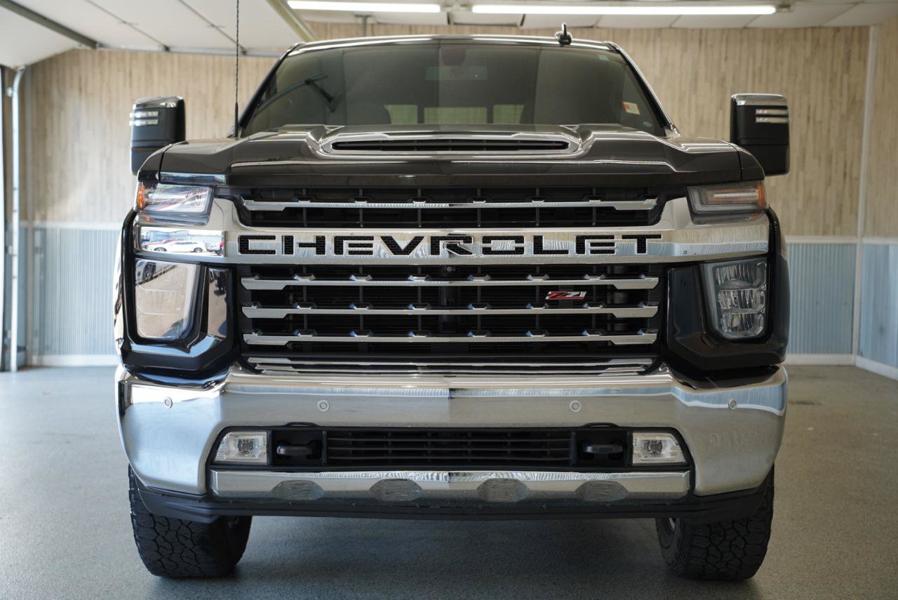 Used 2023 Chevrolet Silverado 2500 LTZ w/ LTZ Plus Package AWD/4WD image 3