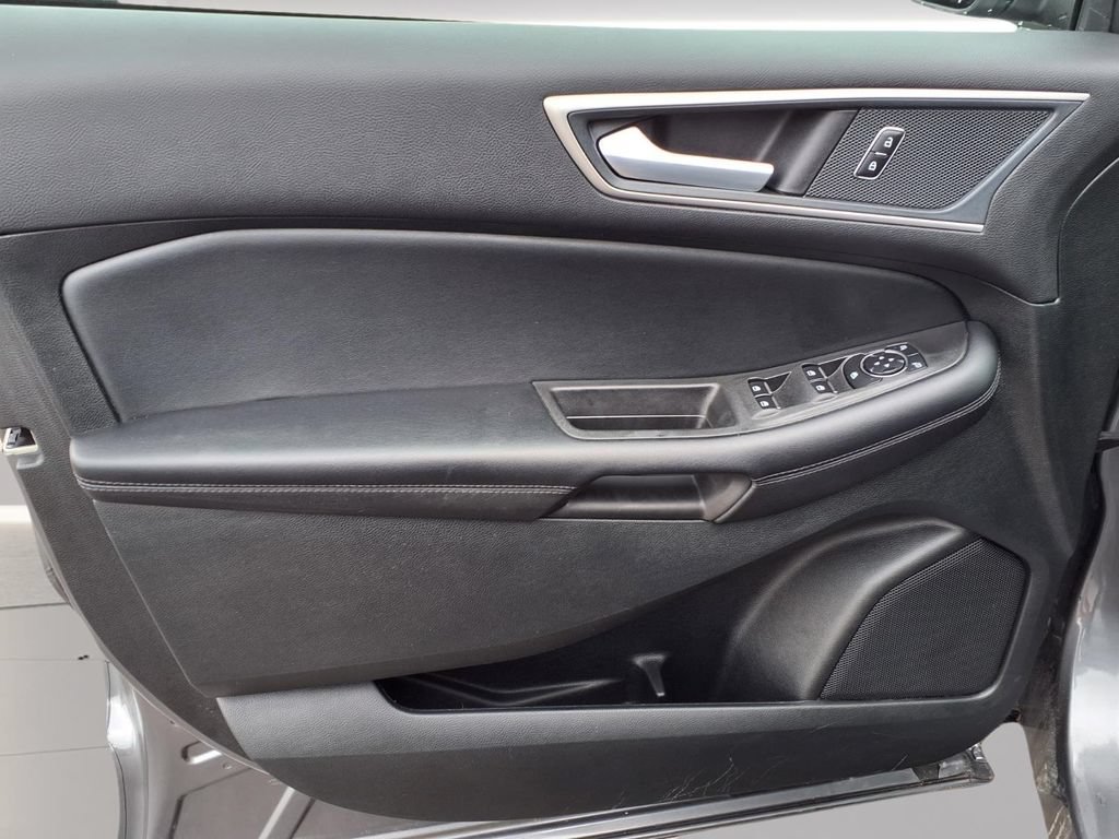 Used 2024 Ford Edge SEL AWD/4WD image 14
