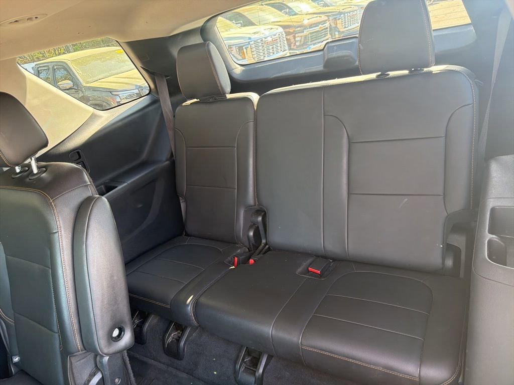 Used 2021 Chevrolet Traverse Premier w/ Redline Edition image 26