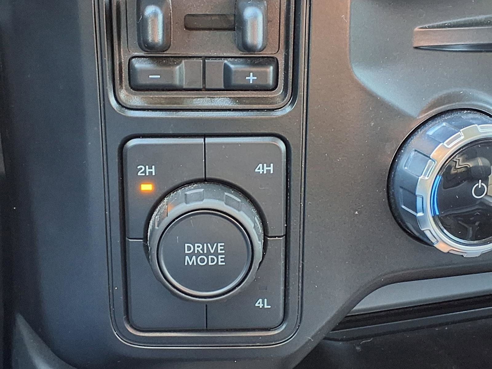 Used 2024 Ford F250 Lariat image 13