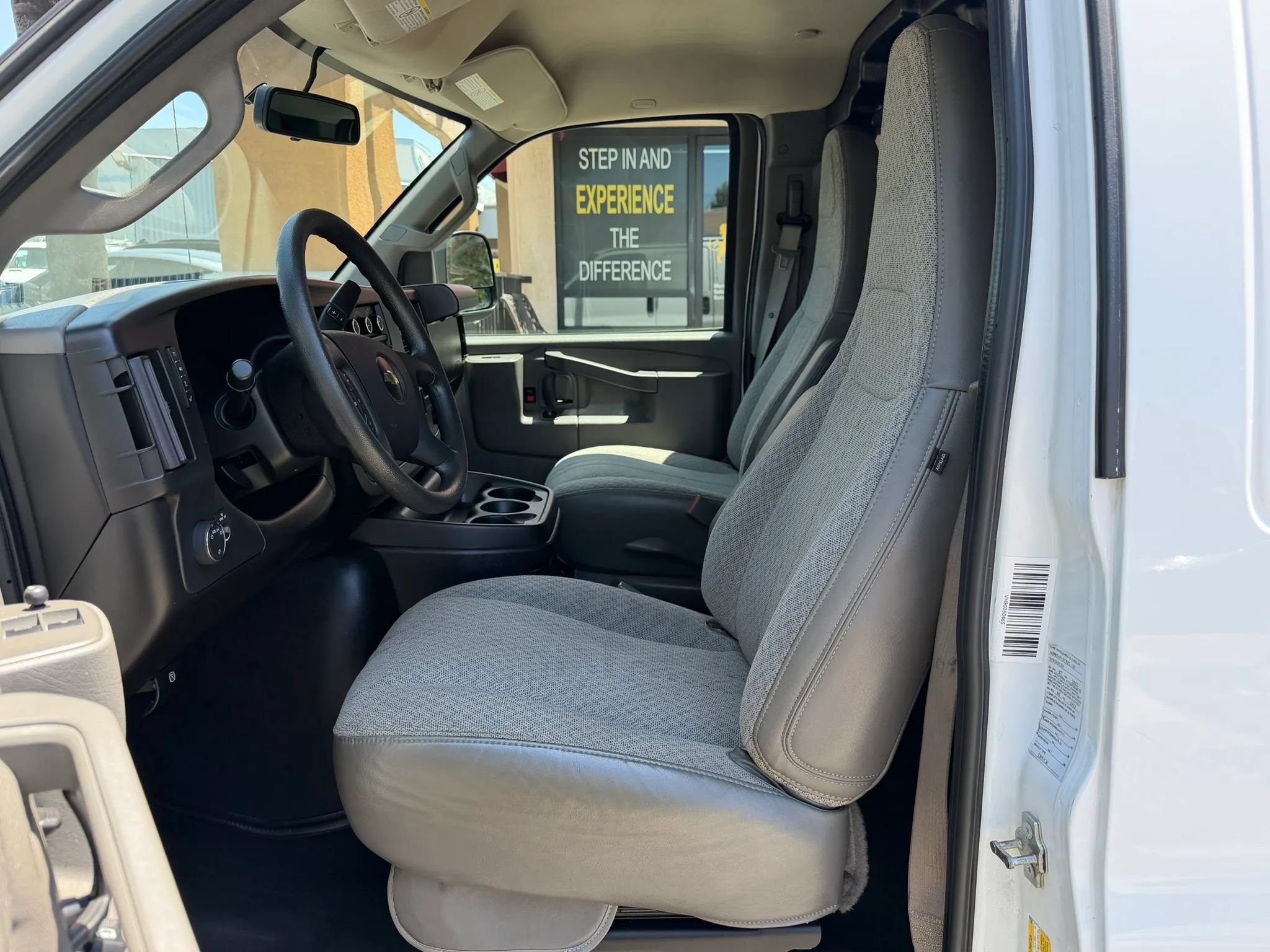 Used 2022 Chevrolet Express 2500 w/ Driver Convenience Package RWD image 11