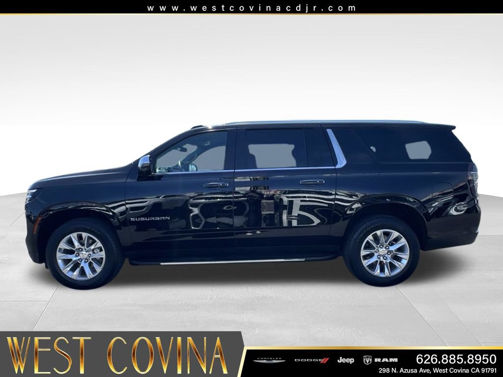 Used 2025 Chevrolet Suburban Premier AWD/4WD image 6