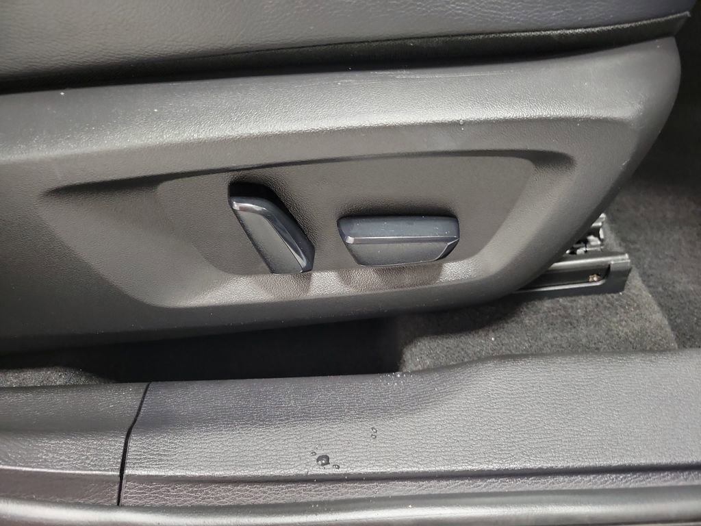 Used 2024 Mitsubishi Outlander SEL image 42