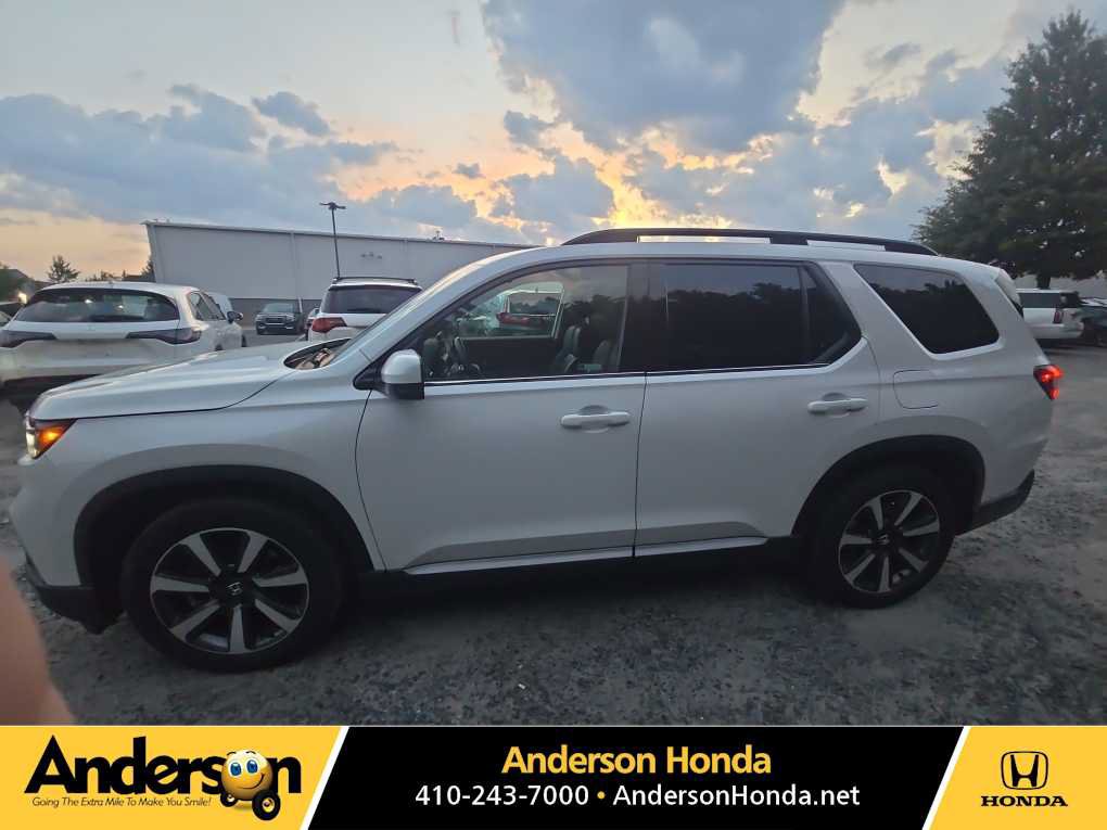 Used 2023 Honda Pilot Touring video 1