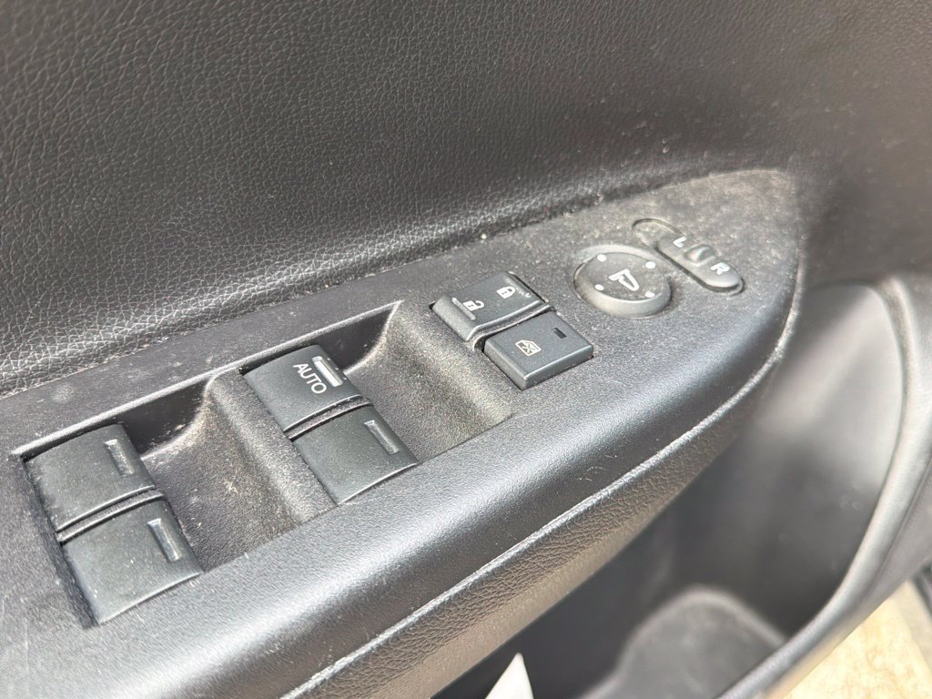 Used 2017 Honda Accord Sport image 12