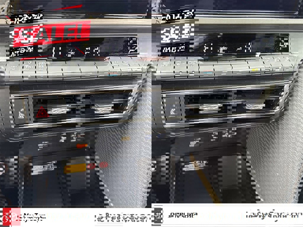 Used 2025 Toyota Camry SE image 19