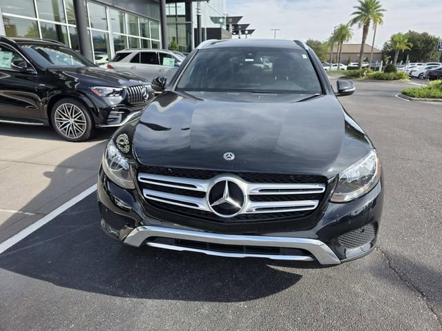 Used 2019 Mercedes-Benz GLC 300 4MATIC image 3
