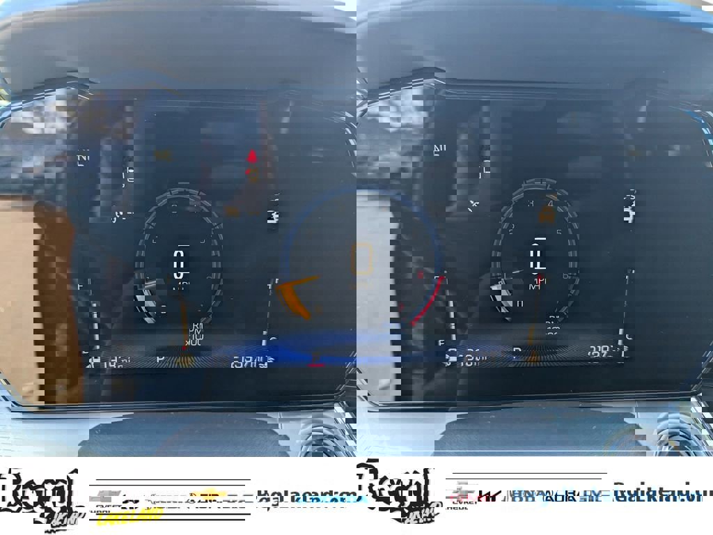 Used 2025 Chevrolet Trax LT w/ LT Convenience Package image 28