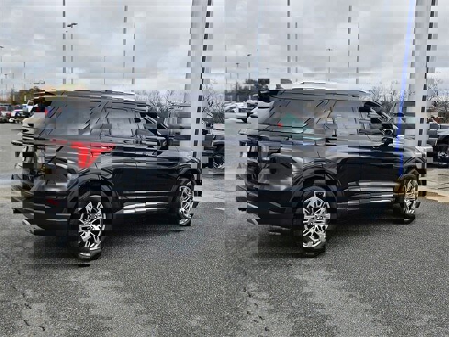 New 2026 Ford Explorer Platinum image 15