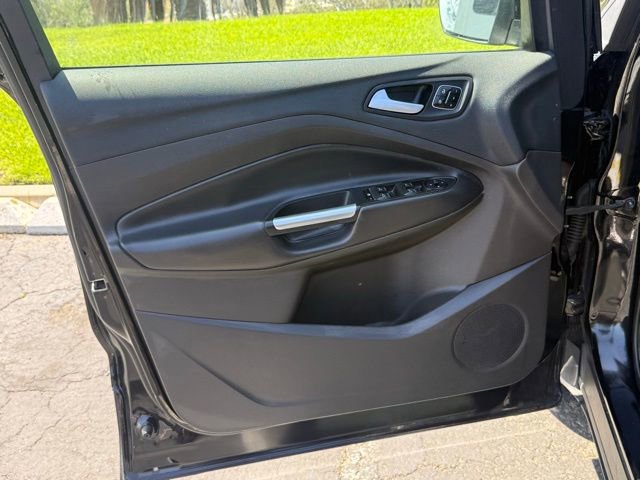Used 2017 Ford Escape Titanium AWD/4WD image 7