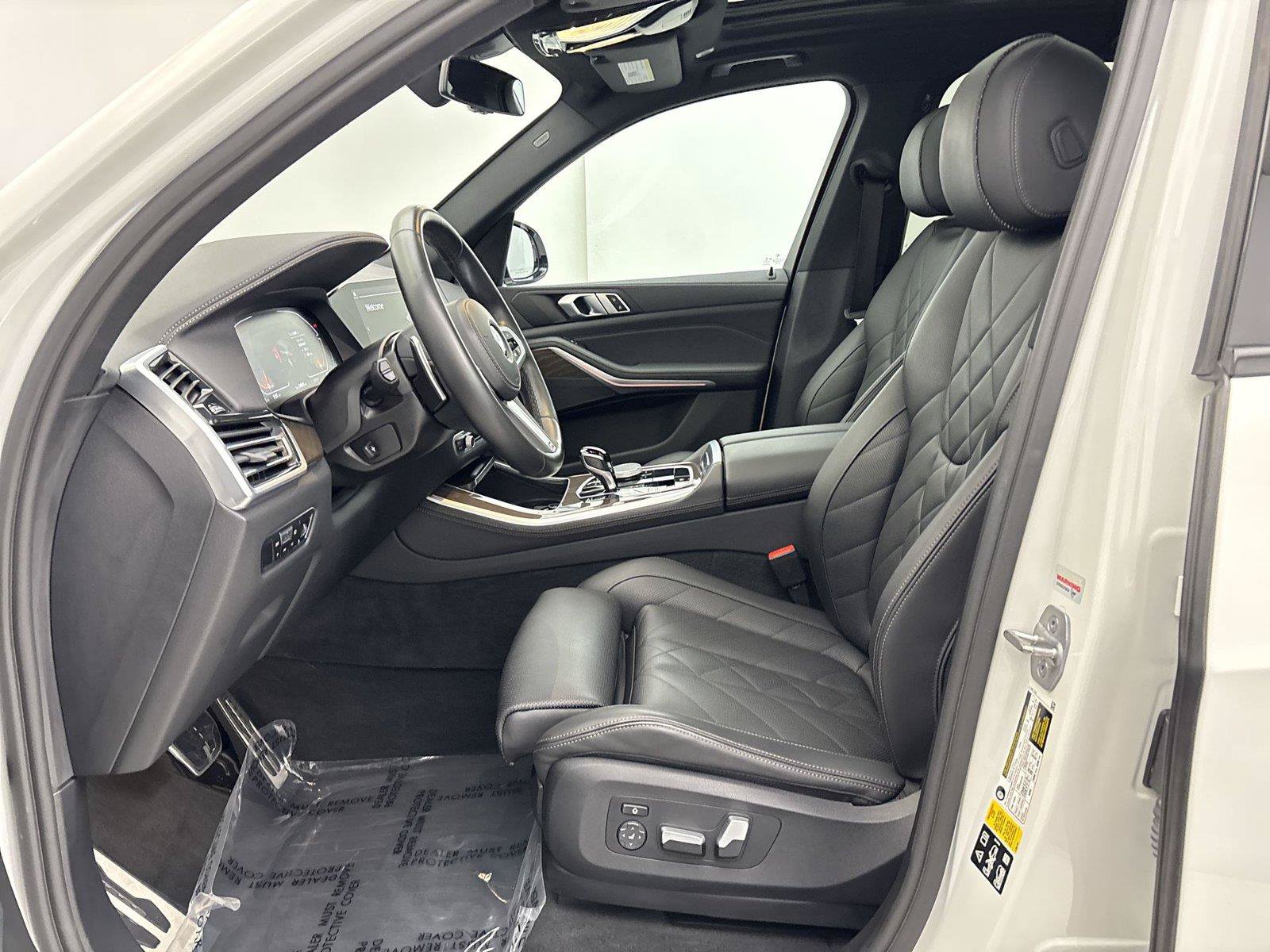 Used 2023 BMW X5 xDrive40i w/ M Sport Package AWD/4WD image 25