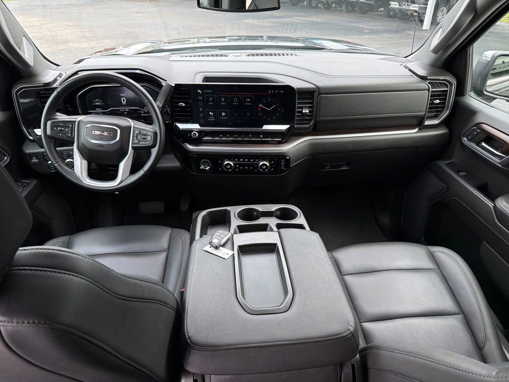 Used 2024 GMC Sierra 1500 SLT image 27