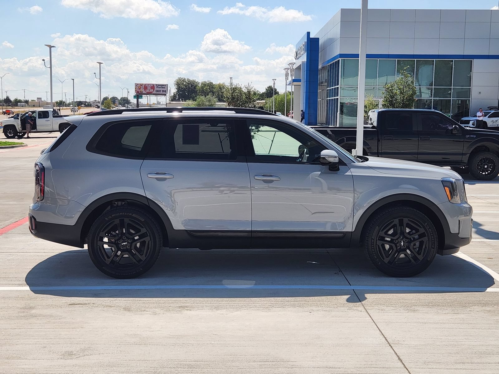 Used 2024 Kia Telluride SX X-Line AWD/4WD image 7