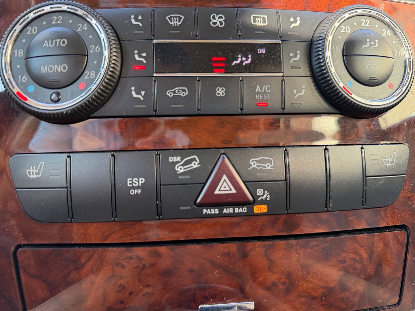 Used 2006 Mercedes-Benz ML 500 4MATIC image 31