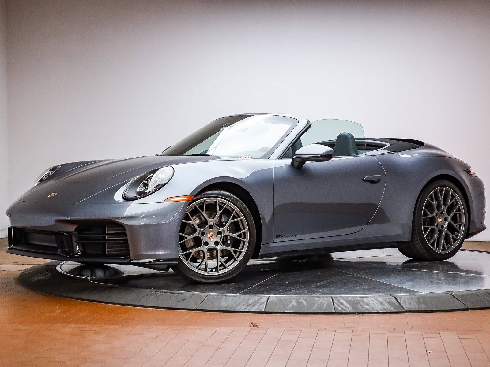 Used 2025 Porsche 911 Carrera image 1