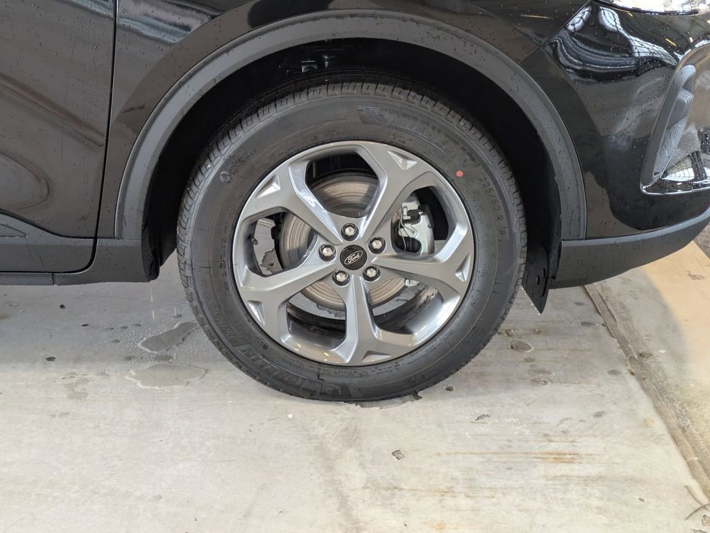 New 2026 Ford Escape ST-Line w/ Tech Pack #1 AWD/4WD image 28