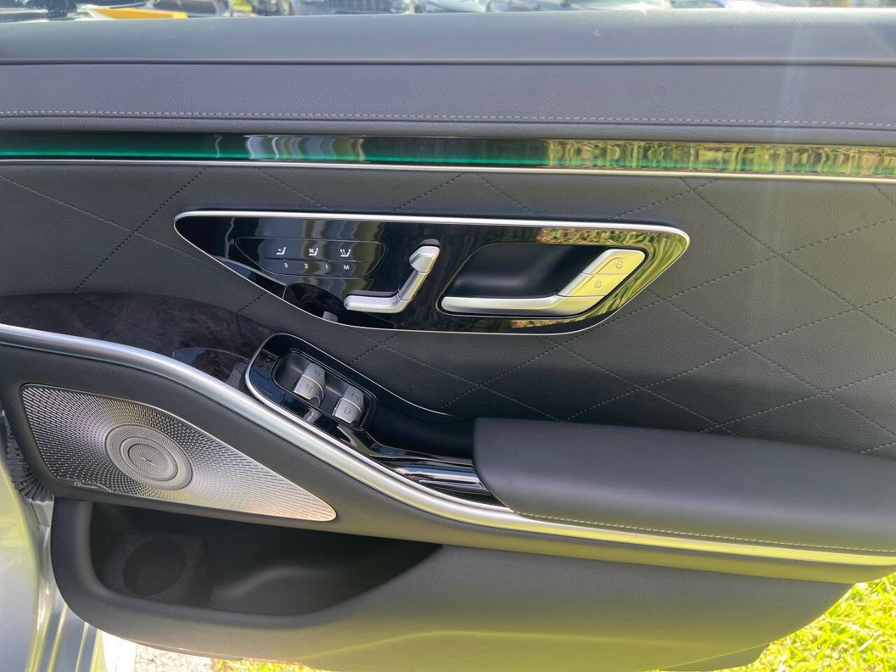 Used 2023 Mercedes-Benz S 580 4MATIC Sedan image 18