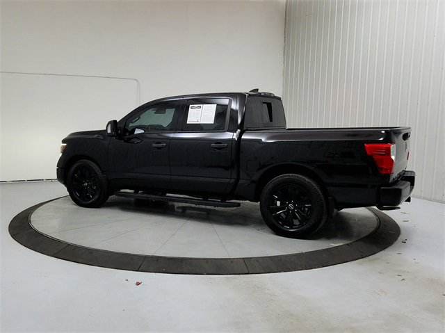 Used 2023 Nissan Titan SV w/ SV Convenience Package image 5