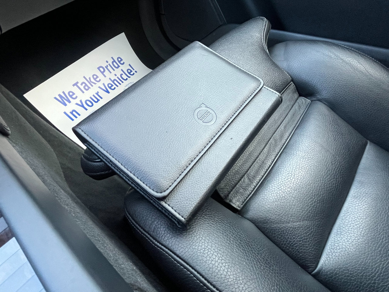 Used 2016 Volvo XC90 T8 Momentum image 39