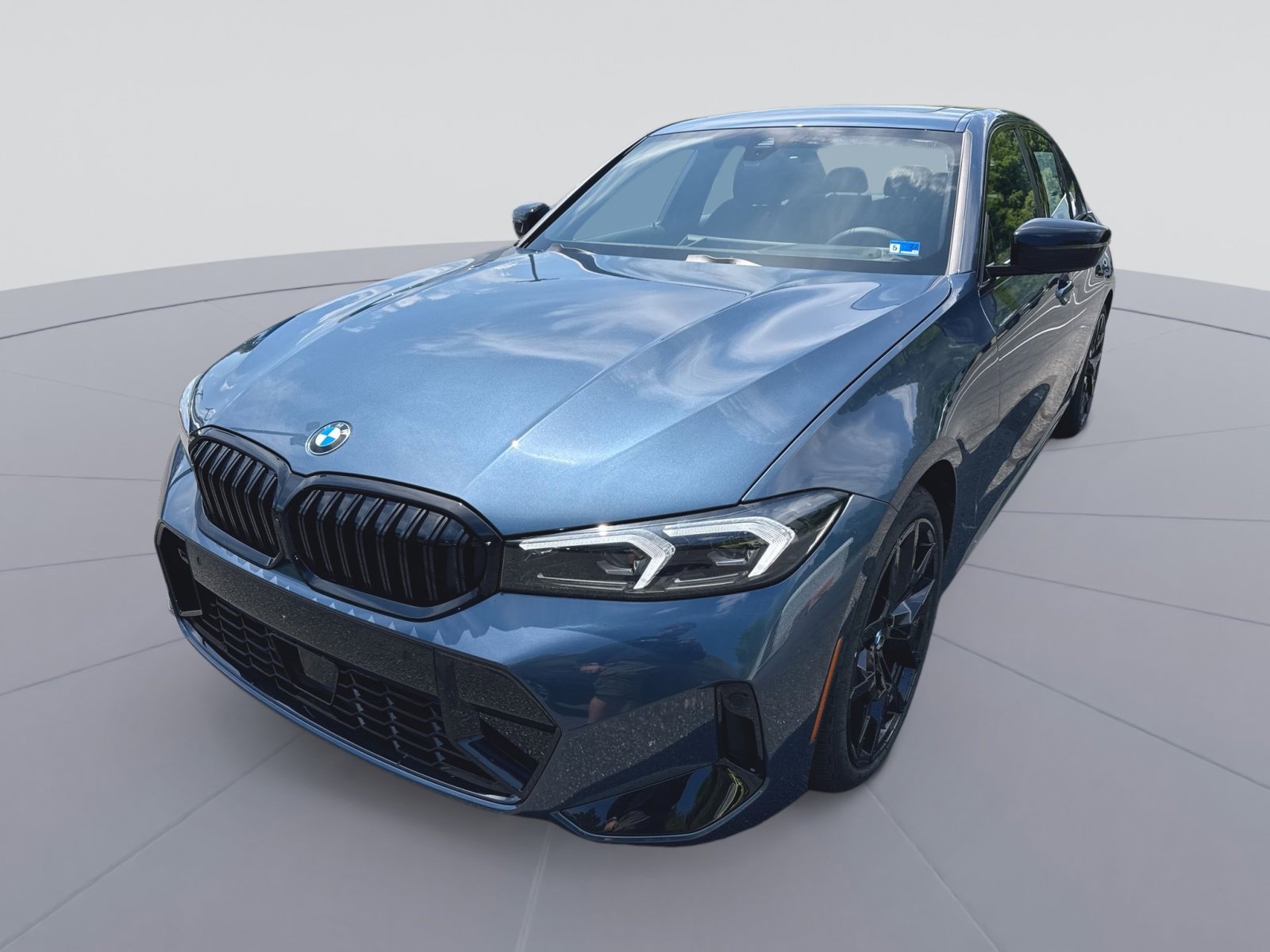 New 2026 BMW 330i xDrive Sedan w/ M Sport Package AWD/4WD image 5