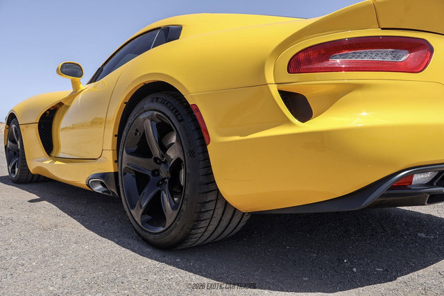 Used 2014 SRT Viper SRT-10 w/ Grand Touring Package RWD image 53