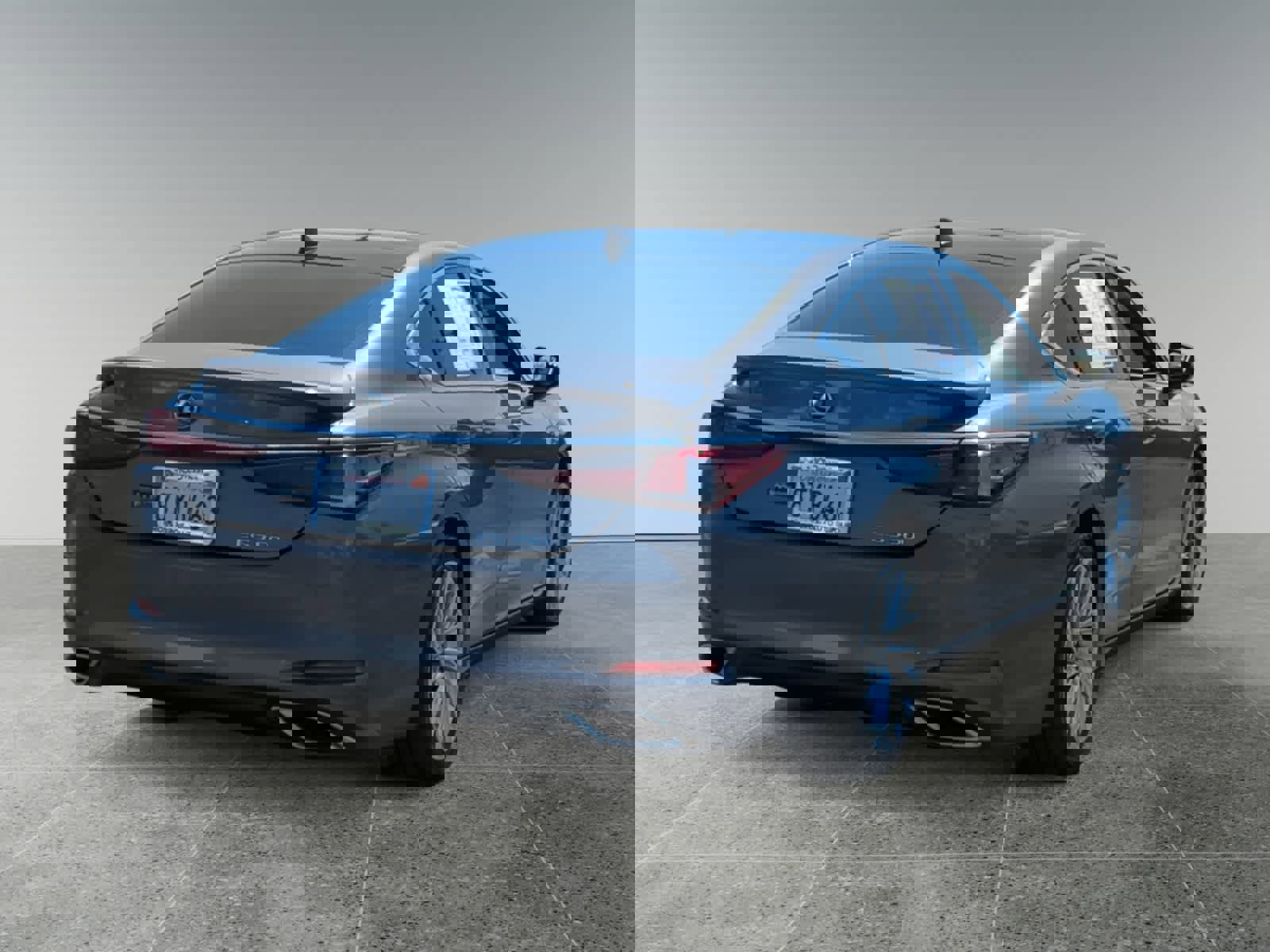 Used 2021 Lexus ES 350 w/ Accessory Package image 5