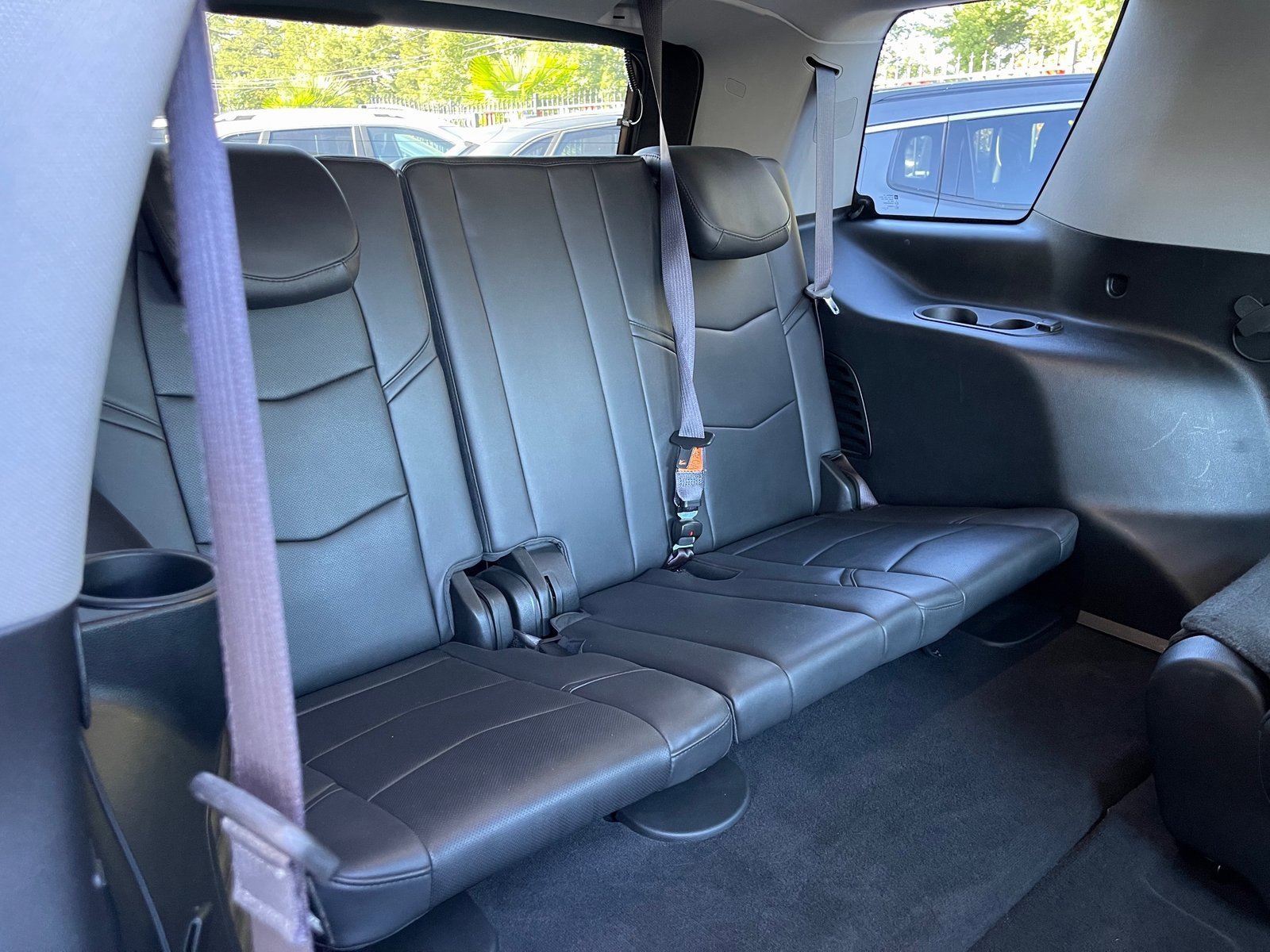 Used 2017 Cadillac Escalade Premium Luxury image 36