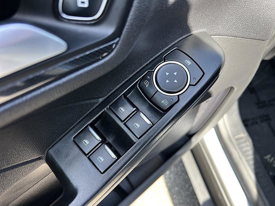 Used 2024 Ford Escape ST-Line image 20