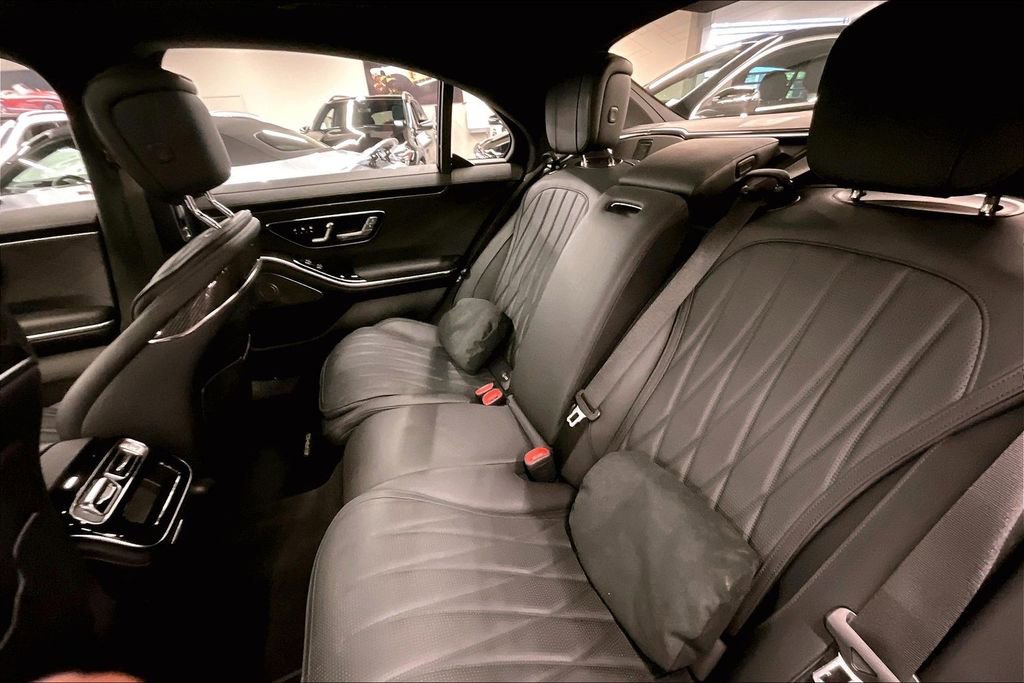 New 2025 Mercedes-Benz S 63 AMG S image 10
