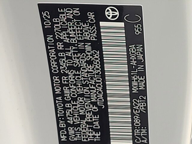 New 2026 Toyota Prius Plug-In Hybrid FWD image 30