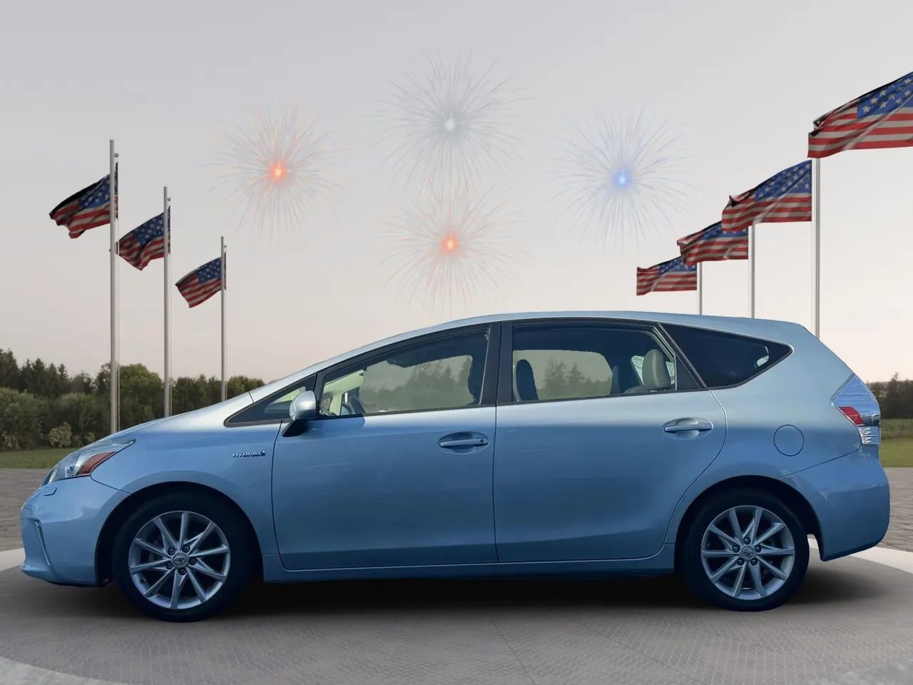 Used 2012 Toyota Prius V Five image 4