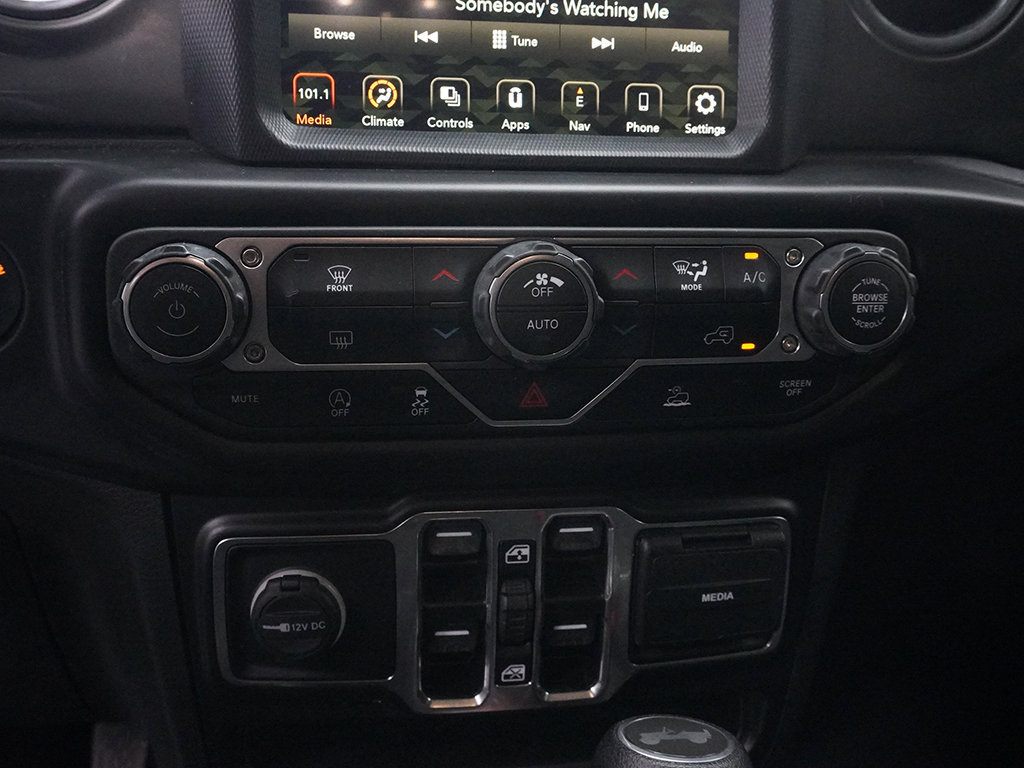 Used 2022 Jeep Wrangler Unlimited Sahara AWD/4WD image 44
