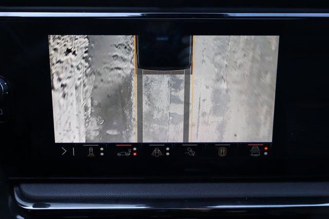 Used 2025 GMC Sierra 2500 AT4 w/ AT4 Premium Plus Package image 29