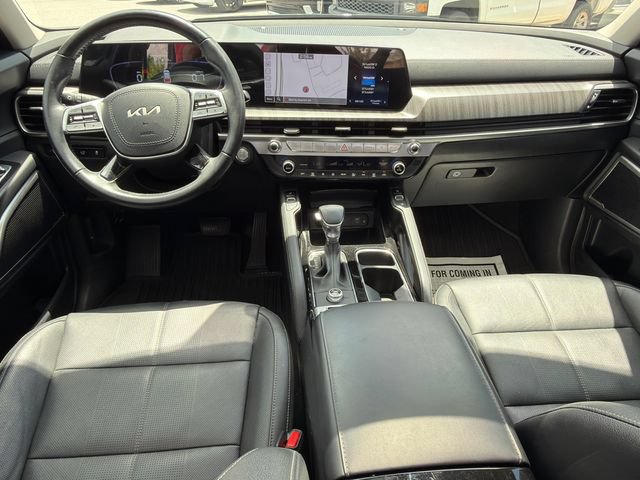 Used 2025 Kia Telluride EX w/ EX Captain's Chair Package FWD image 23