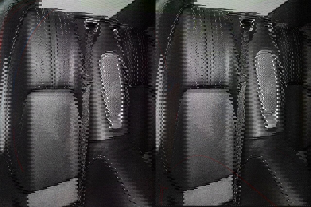 Used 2018 Aston Martin DB11 V12 image 41