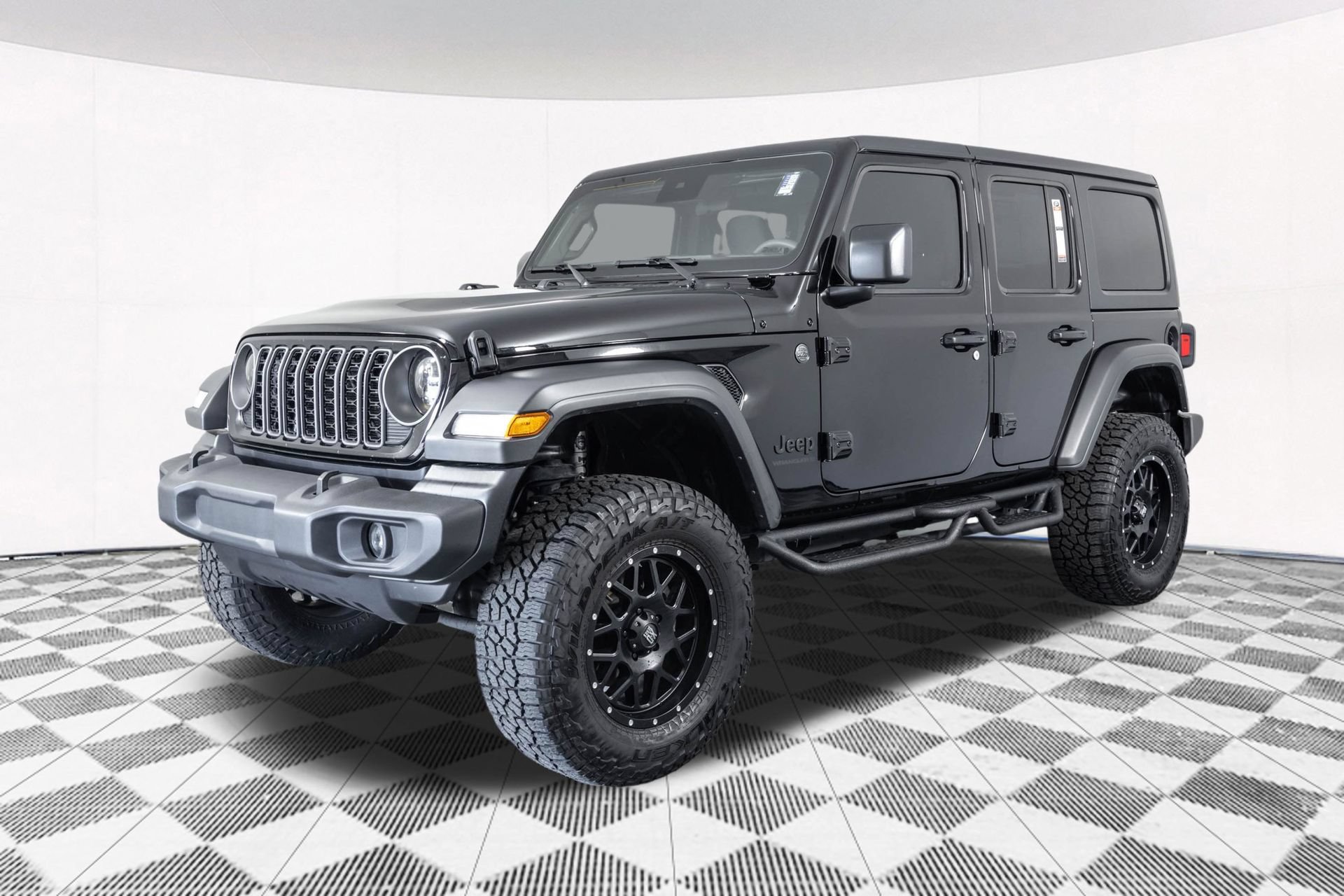 Used 2025 Jeep Wrangler Unlimited Sport AWD/4WD image 10