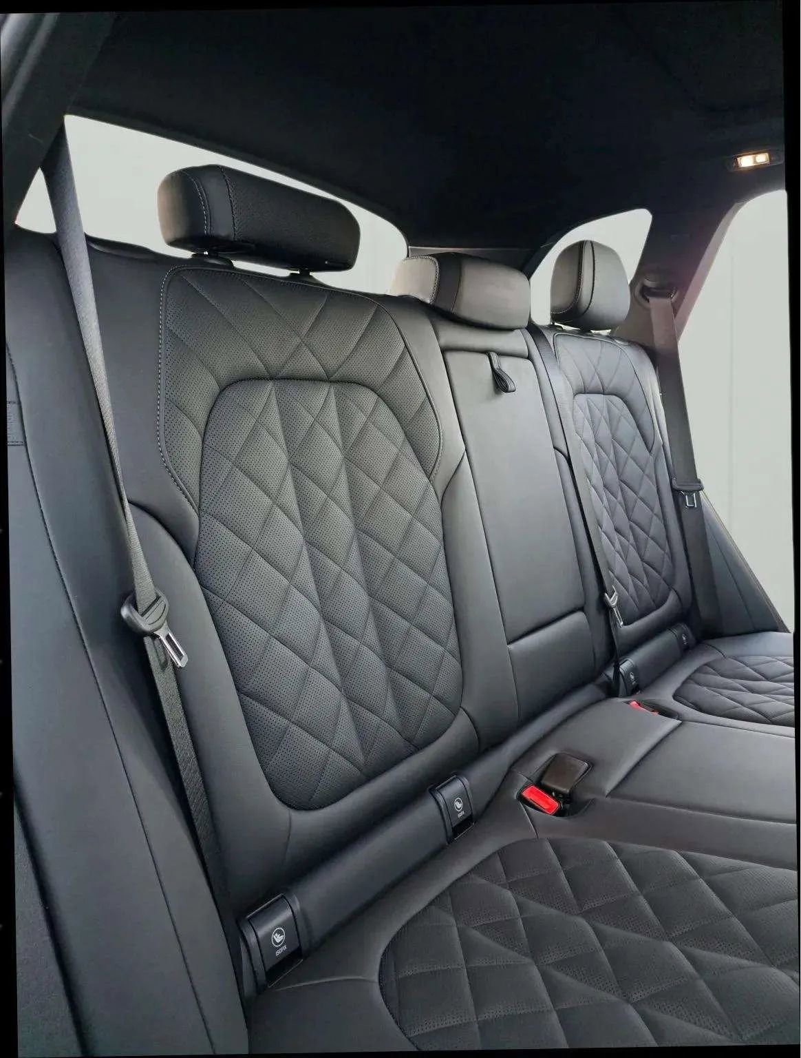 Used 2024 BMW X5 sDrive40i w/ M Sport Package image 68