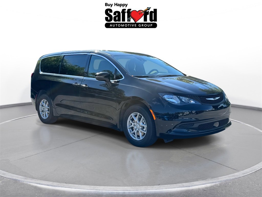 New 2026 Chrysler Voyager LX image 9