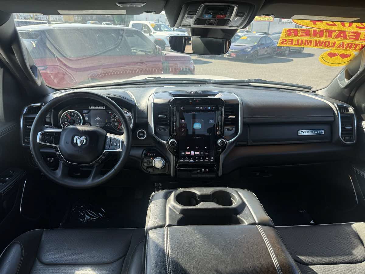 Used 2025 RAM 1500 Laramie AWD/4WD image 12