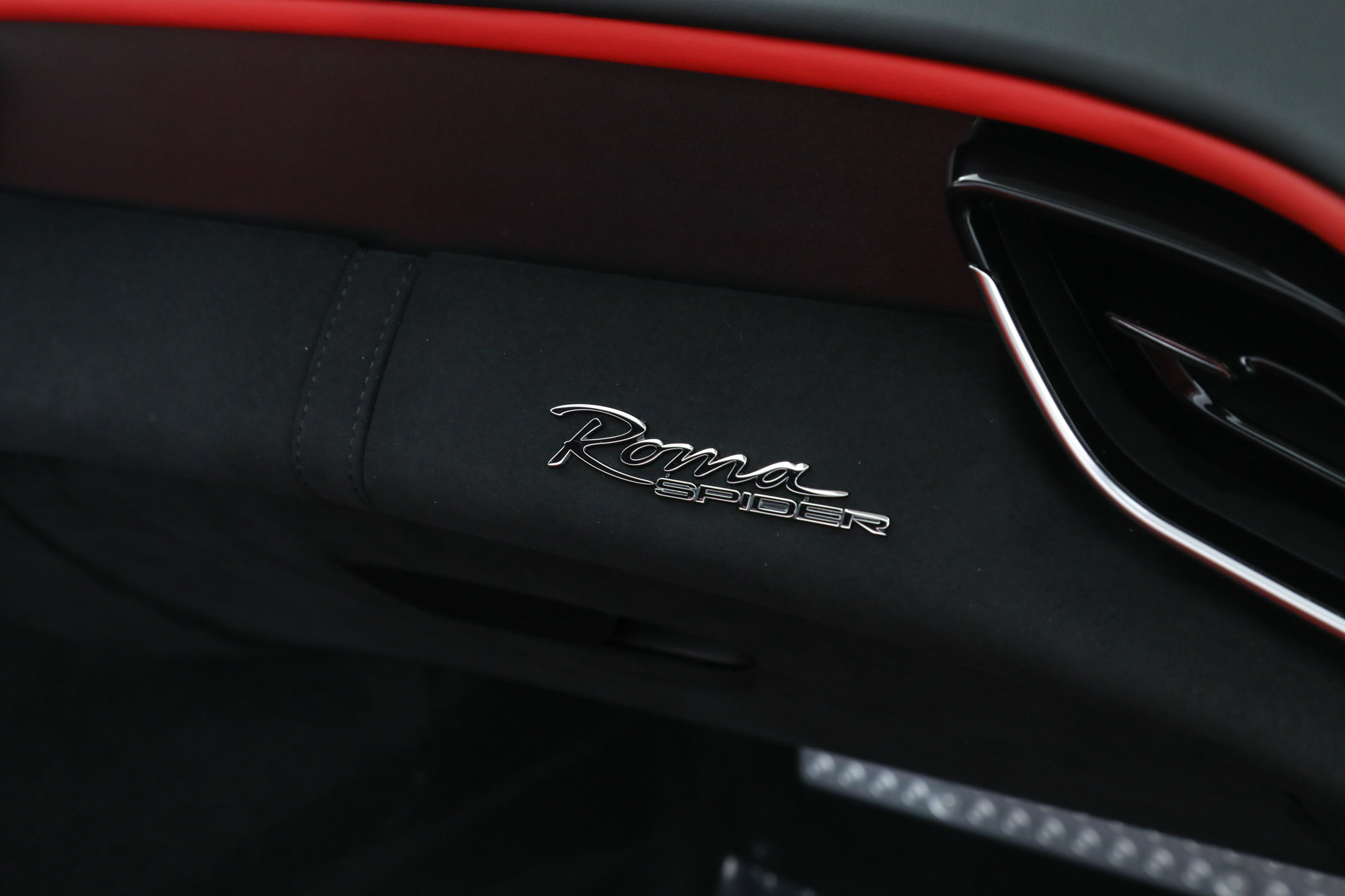 Certified 2026 Ferrari Roma Spider RWD image 22