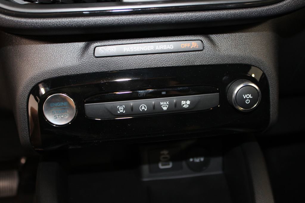 New 2025 Ford Escape ST-Line w/ Tech Pack #1 image 40