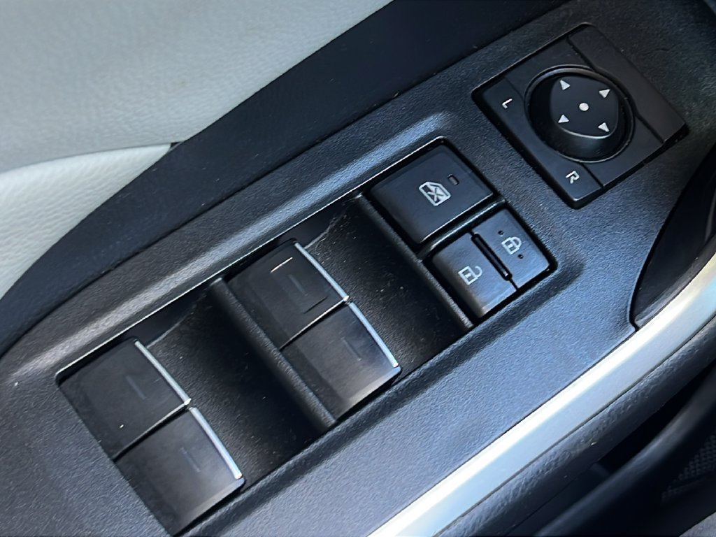 Used 2024 Toyota RAV4 XLE w/ Convenience Package FWD image 19