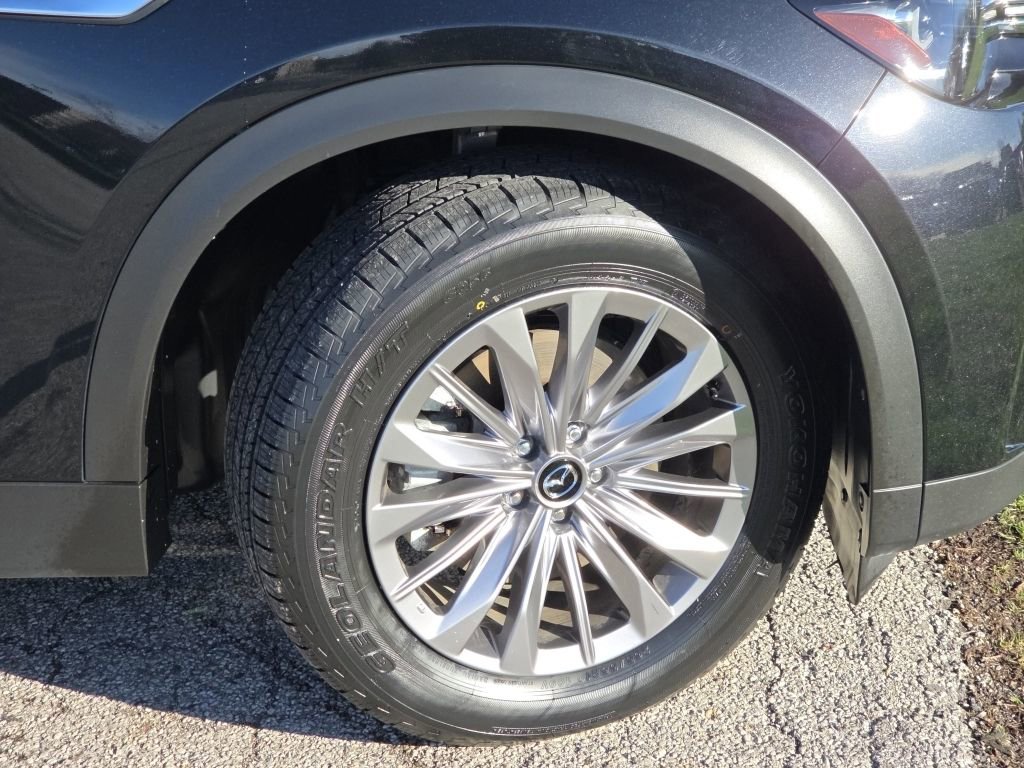 Certified 2025 MAZDA CX-90 3.3 Turbo w/ Preferred Package image 17