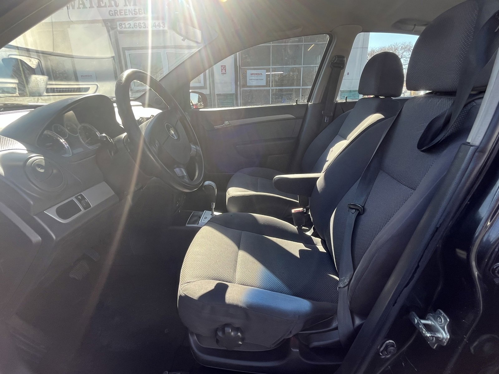 Used 2009 Chevrolet Aveo LT image 8