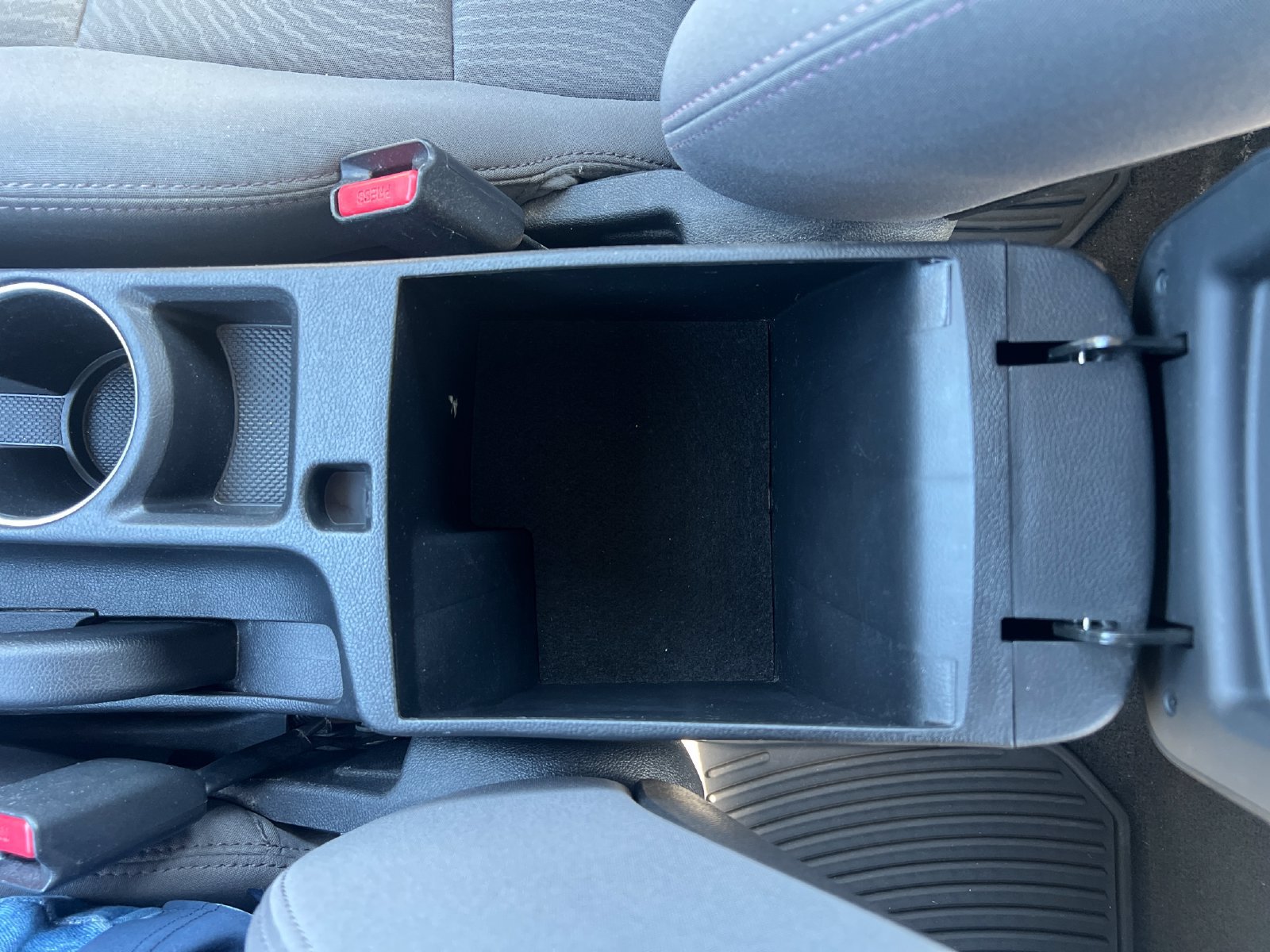 Used 2015 Hyundai Elantra SE FWD image 20